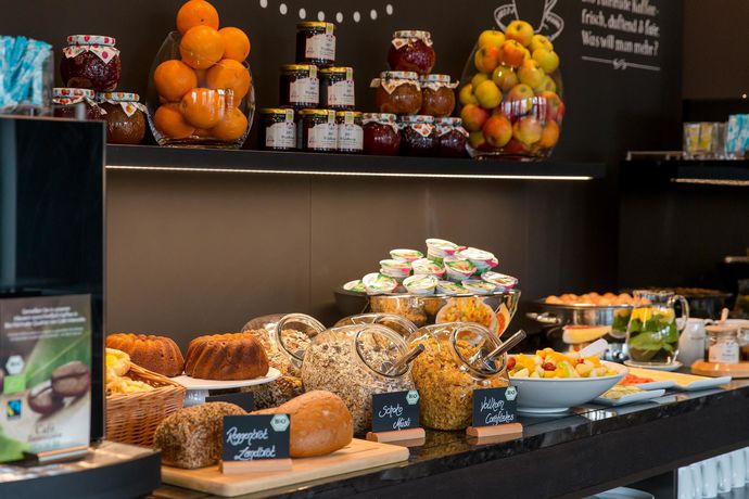 Imagen del bar/restaurante del Motel One Munich - Messe. Foto 8