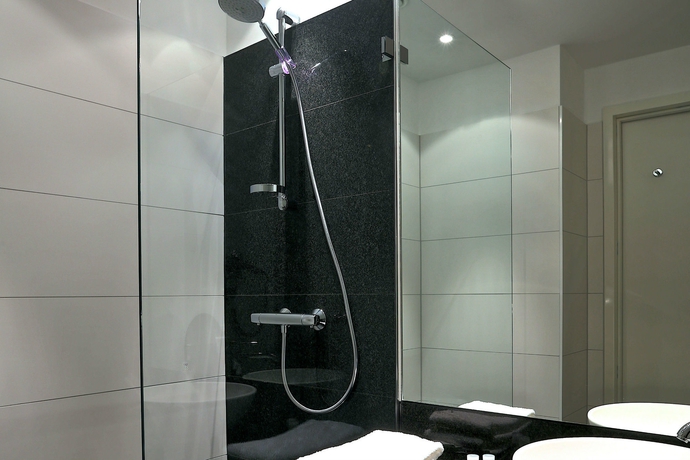 Imagen de la habitación del Motel One Prague - Florentinum. Foto 12