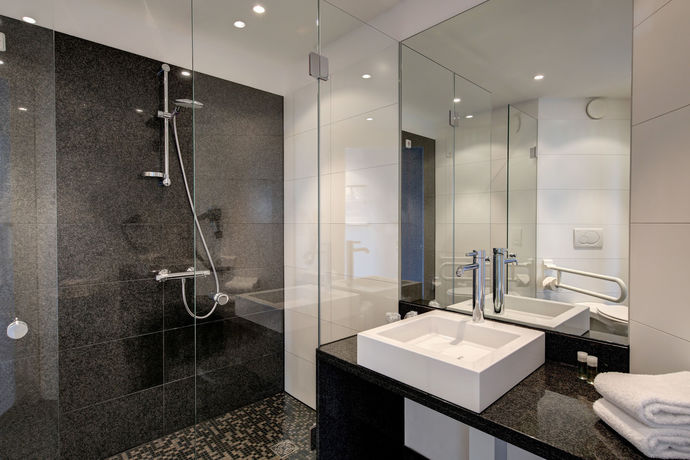 Imagen de los interiores del Motel One Rostock. Foto 10