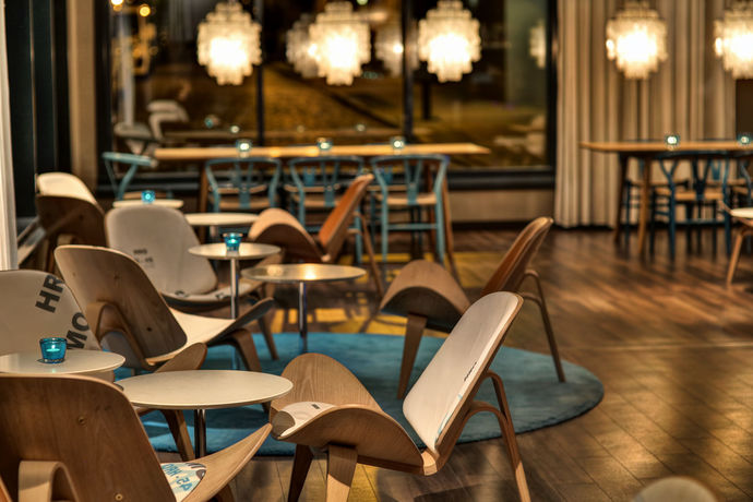 Imagen de los interiores del Motel One Rostock. Foto 14
