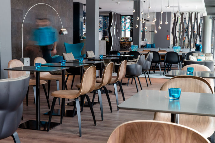 Imagen del bar/restaurante del Motel One Stuttgart - Bad Cannstatt. Foto 4