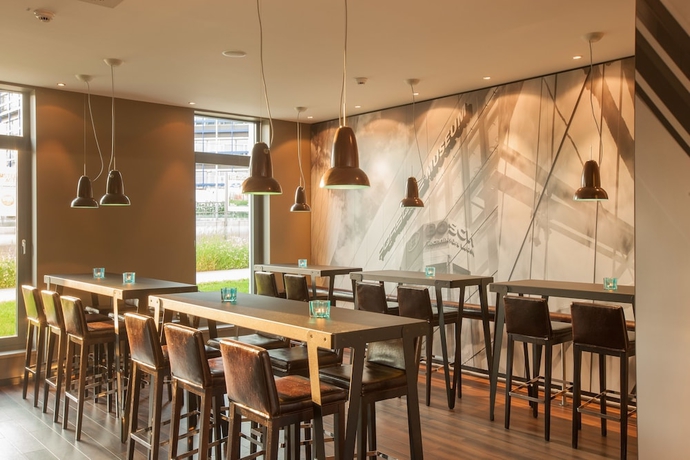 Imagen del bar/restaurante del Motel One Stuttgart-feuerbach. Foto 2