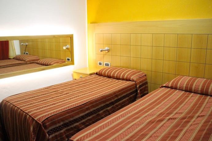 Imagen de la habitación del Motel Orange, Vergiate. Foto 3