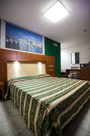 Imagen de la habitación del Motel Orange, Vergiate. Foto 8