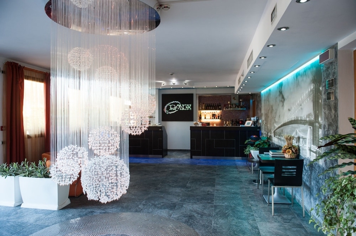 Imagen de los interiores del Motel Orange, Vergiate. Foto 19