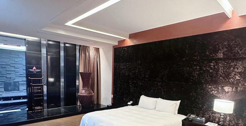 Imagen de la habitación del Motel Orient Luxury Villa. Foto 12