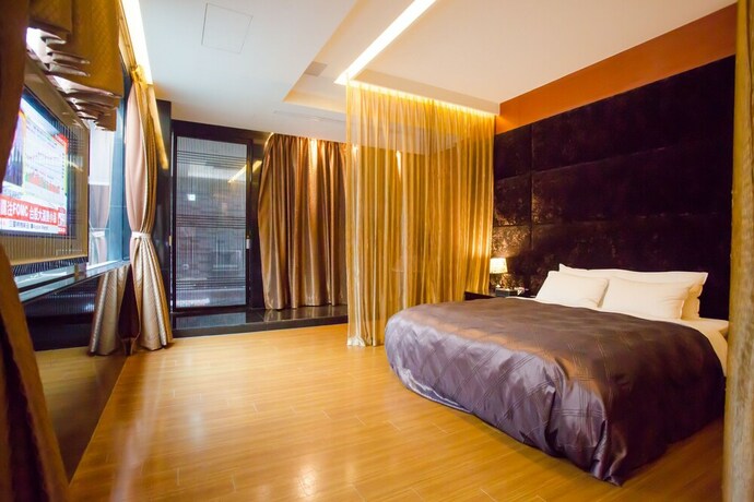 Imagen de la habitación del Motel Orient Luxury Villa. Foto 26