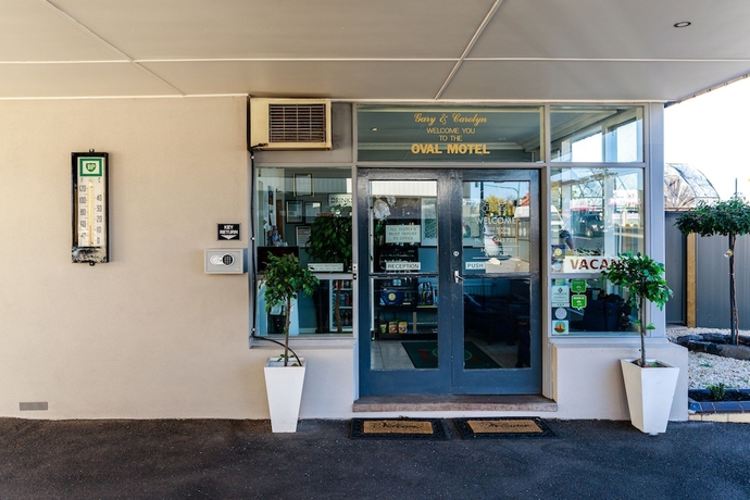 Imagen de los interiores del Motel Oval. Foto 18