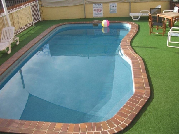 Imagen de la piscina del Motel Paramount, Kangaroo Point. Foto 9