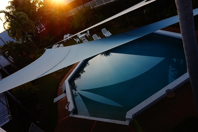 Imagen de la piscina del Motel Paraway. Foto 11