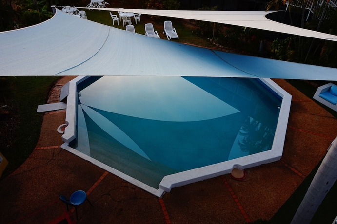Imagen de la piscina del Motel Paraway. Foto 13