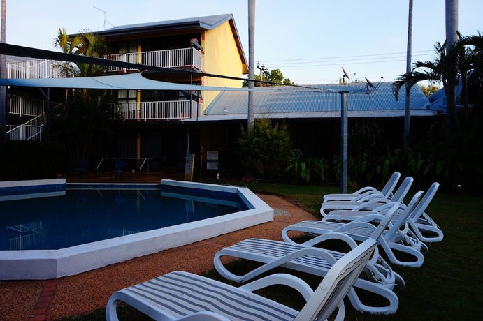 Imagen de la piscina del Motel Paraway. Foto 14