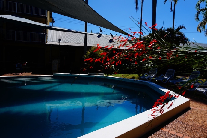 Imagen de la piscina del Motel Paraway. Foto 19