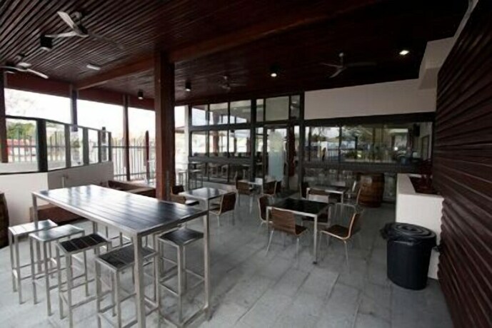 Imagen del bar/restaurante del Motel Park Avenue Hotel. Foto 16