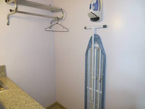 Imagen de la habitación del Motel Park Cienega. Foto 9