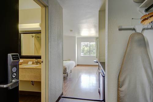 Imagen de la habitación del Motel Park Inn by Radisson. Foto 13