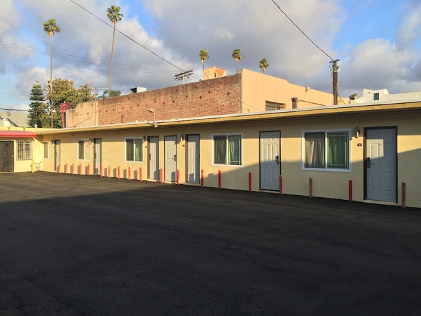Imagen de los exteriores del Motel Park, Los &Aacute;ngeles. Foto 14