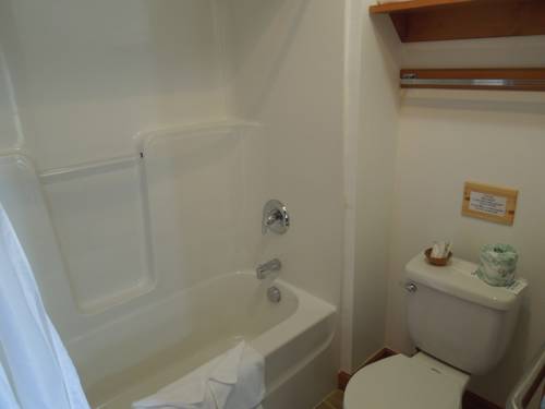 Imagen de la habitación del Motel Park and Cabins. Foto 8