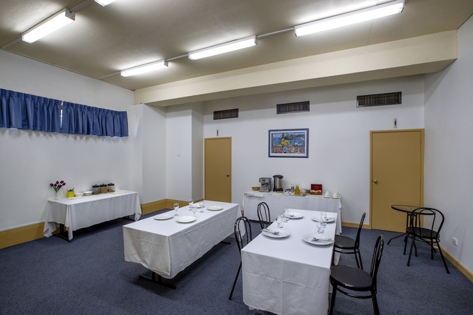 Imagen de los interiores del Motel Parkside Inn, Melbourne. Foto 13