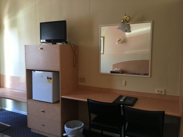 Imagen de la habitación del Motel Parkville. Foto 4