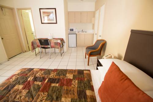 Imagen de la habitación del Motel Parkway Inn Airport Miami. Foto 8