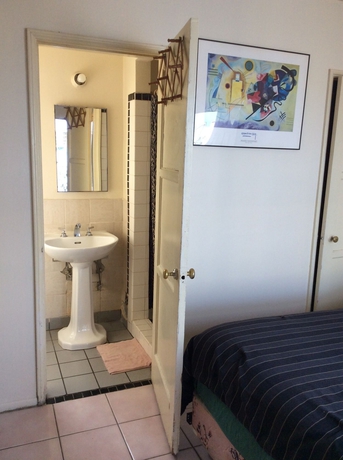 Imagen de la habitación del Motel Pavilions, Santa Monica. Foto 9