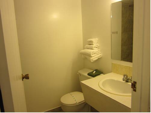 Imagen de la habitación del Motel Peace Villa. Foto 16