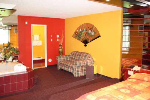Imagen de la habitación del Motel Pignons Rouges. Foto 7