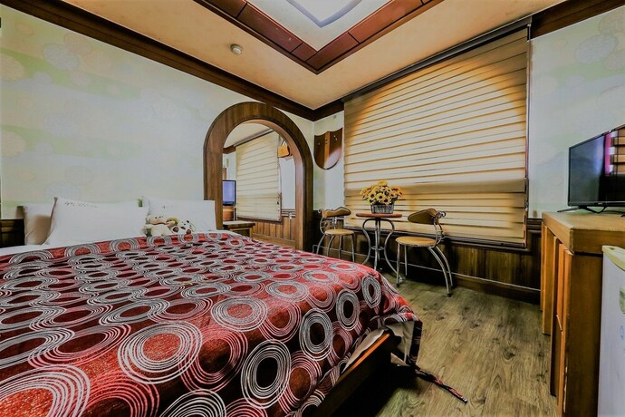 Imagen de la habitación del Motel Pine Daecheon Beach. Foto 3