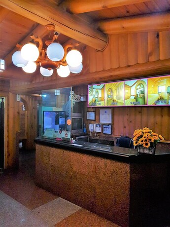Imagen de los interiores del Motel Pine Daecheon Beach. Foto 16