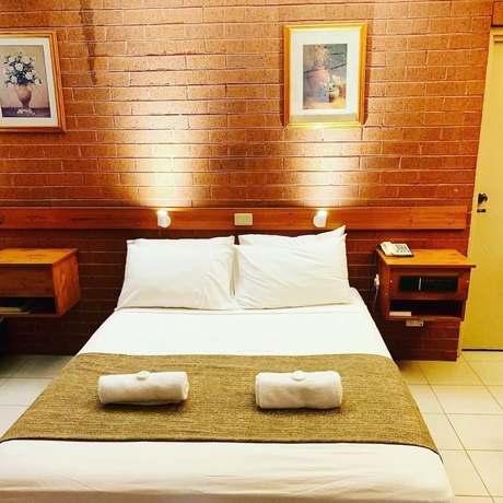 Imagen de la habitación del Motel Pine Tree, Katherine. Foto 5