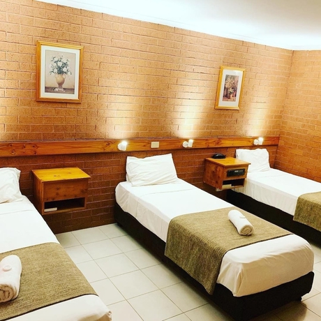 Imagen de la habitación del Motel Pine Tree, Katherine. Foto 8