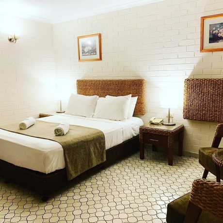 Imagen de la habitación del Motel Pine Tree, Katherine. Foto 14
