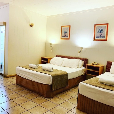 Imagen de la habitación del Motel Pine Tree, Katherine. Foto 15