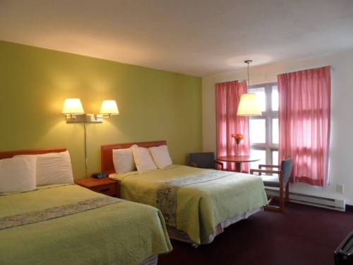 Imagen de la habitación del Motel Pinebrook. Foto 10