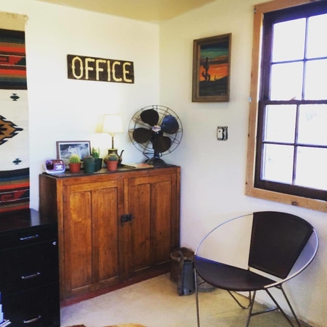 Imagen de los interiores del Motel Pioneertown. Foto 17