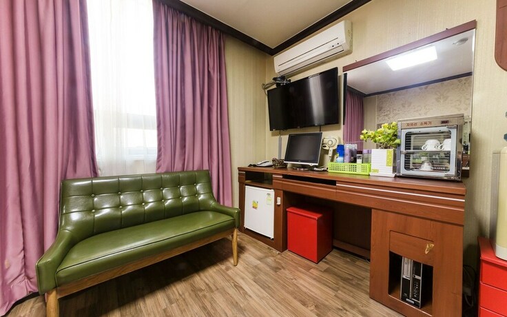 Imagen de la habitación del Motel Pocheon Shilla. Foto 16