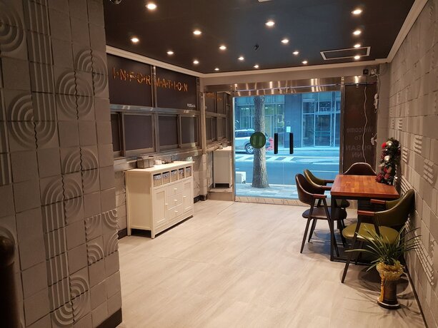 Imagen de los interiores del Motel Pusaninn. Foto 18