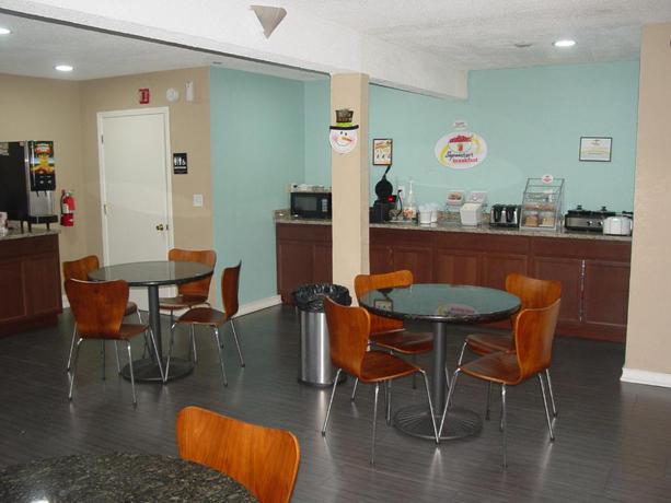 Imagen general del Motel Quality Inn Crestview I-10 Eglin AFB Area. Foto 9
