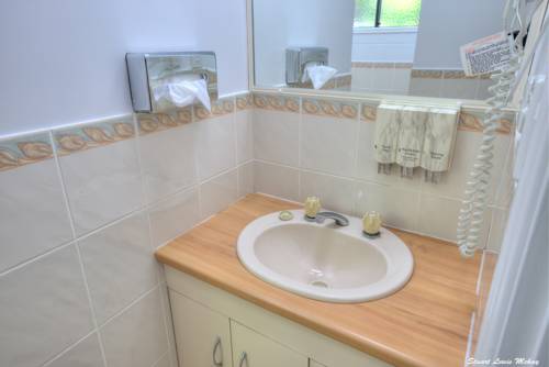 Imagen de la habitación del Motel Queens Gladstone. Foto 2