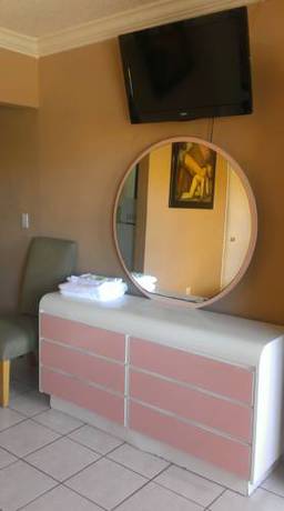 Imagen de la habitación del Motel Ramona, Miami. Foto 5