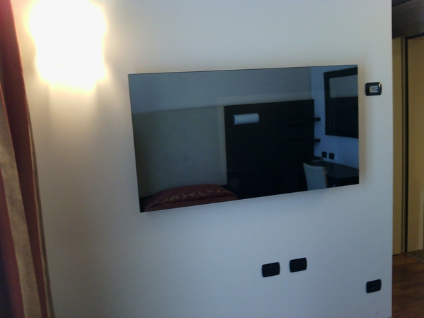 Imagen de la habitación del Motel Raya Hotel. Foto 3