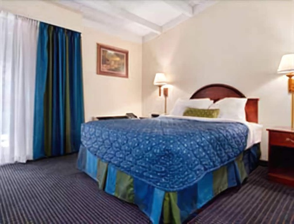 Imagen de la habitación del Motel Red Carpet Inn & Suites. Foto 4