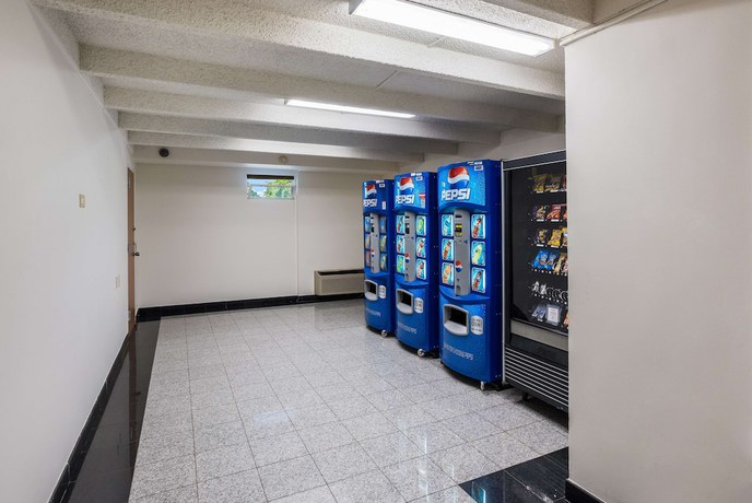 Imagen de los interiores del Motel Red Carpet Inn & Suites. Foto 16