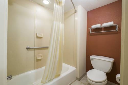 Imagen de la habitación del Motel Red Roof Inn and Suites Philadelphia - Bellmawr. Foto 7