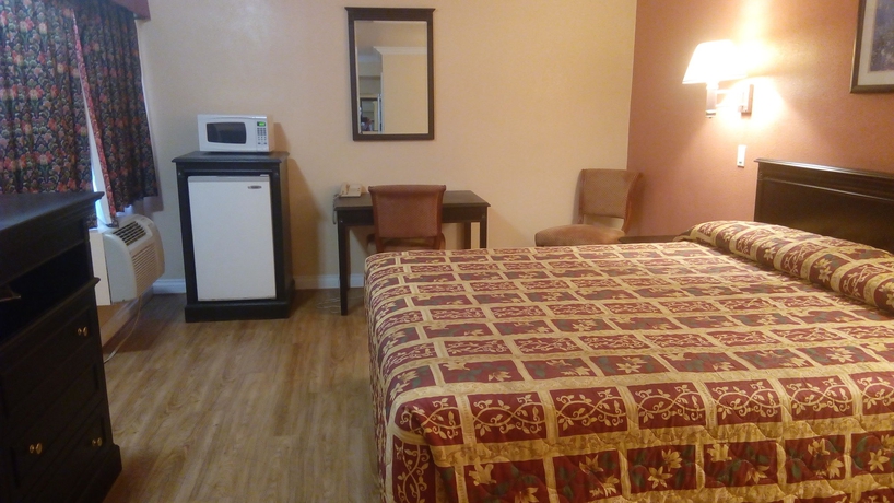 Imagen de la habitación del Motel Regency Of Brea. Foto 9