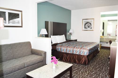 Imagen de la habitación del Motel Relax Inn And Suites Omaha. Foto 2