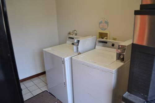 Imagen de la habitación del Motel Relax Inn And Suites Omaha. Foto 12