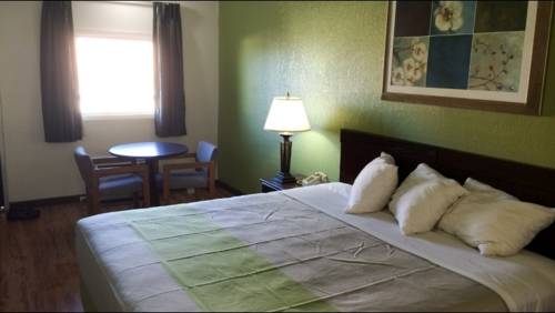 Imagen de la habitación del Motel Relax Inn & Suites. Foto 1
