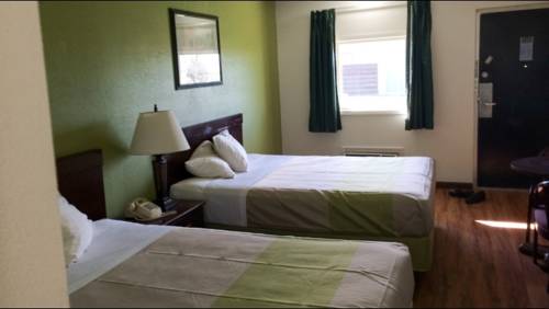 Imagen de la habitación del Motel Relax Inn & Suites. Foto 5